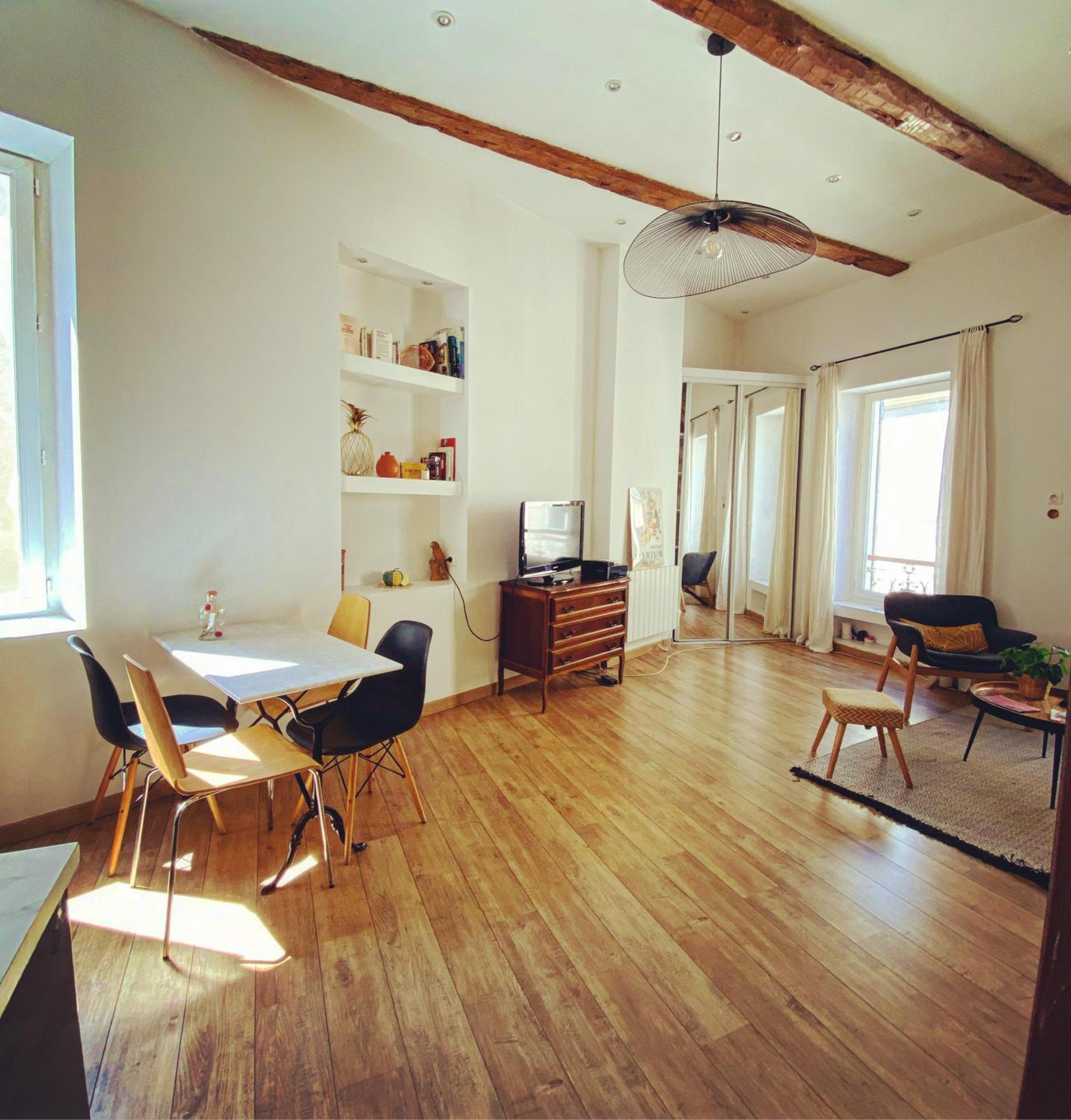 Vaste Et Charmant Loft Climatise Au Coeur De Marseille Kültér fotó
